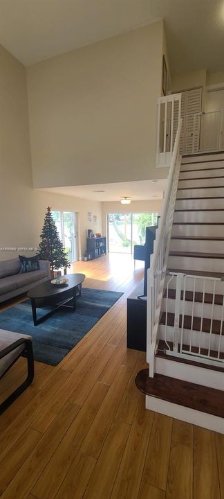 For Sale: $660,000 (3 beds, 2 baths, 1696 Square Feet)
