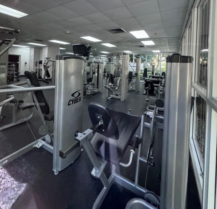 For Rent: $2,850 (2 beds, 2 baths, 914 Square Feet)
