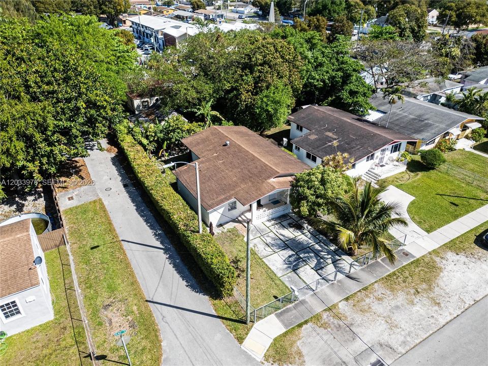 For Sale: $440,000 (3 beds, 2 baths, 1387 Square Feet)