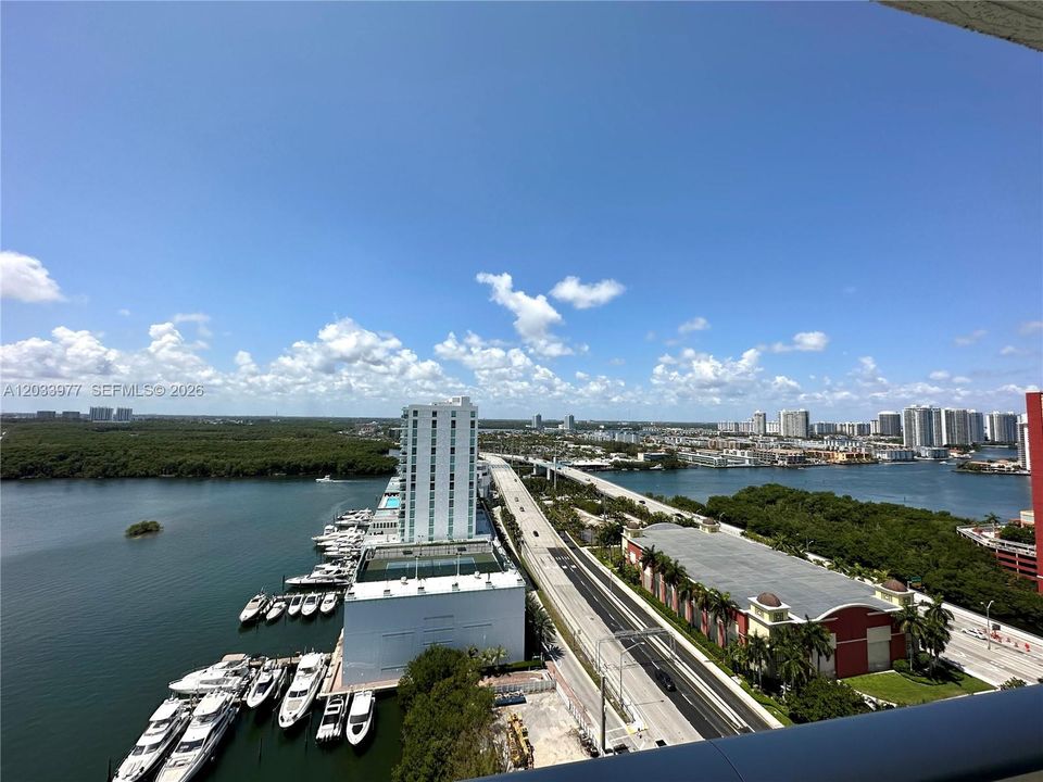 For Sale: $2,100,000 (3 beds, 3 baths, 1892 Square Feet)