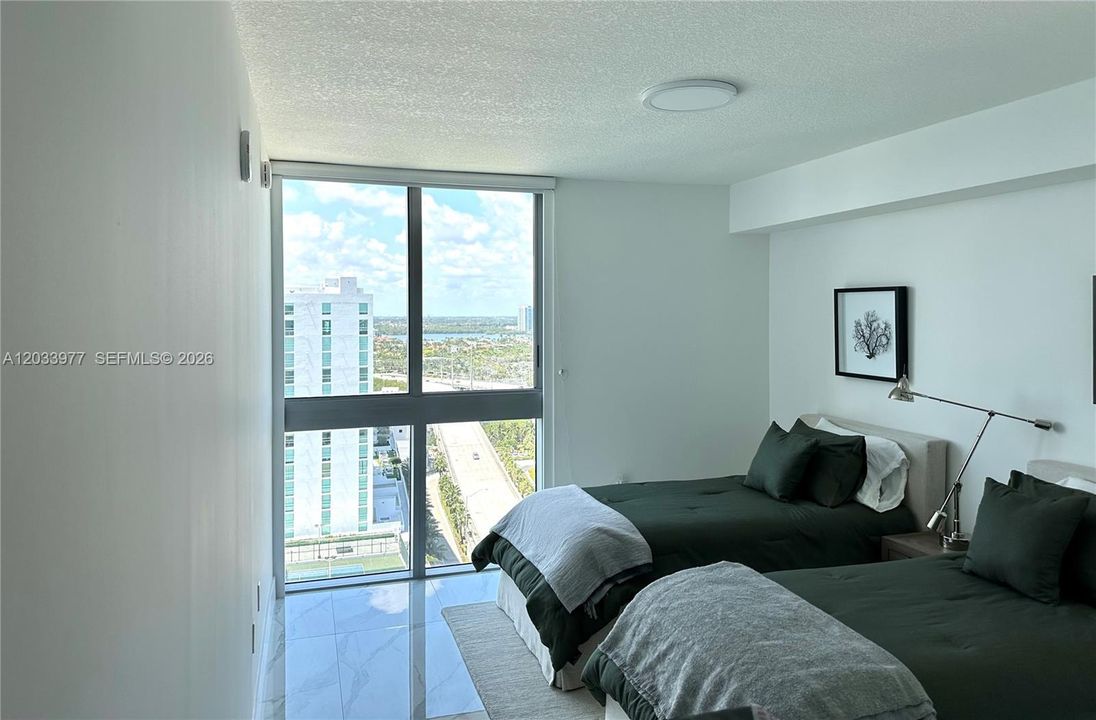 For Sale: $2,100,000 (3 beds, 3 baths, 1892 Square Feet)