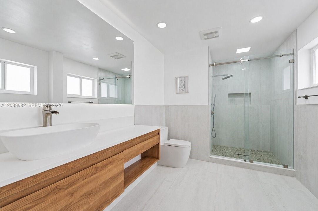 Master bath upstairs
