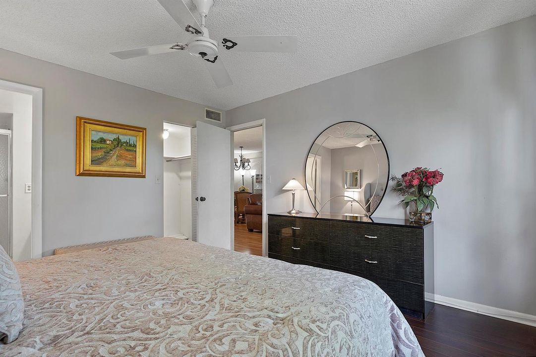 9370 Sunrise Lakes Blvd - - 304156