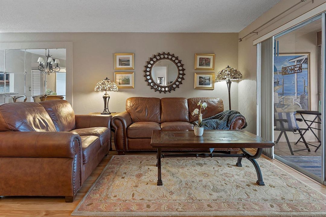 9370 Sunrise Lakes Blvd - - 304149