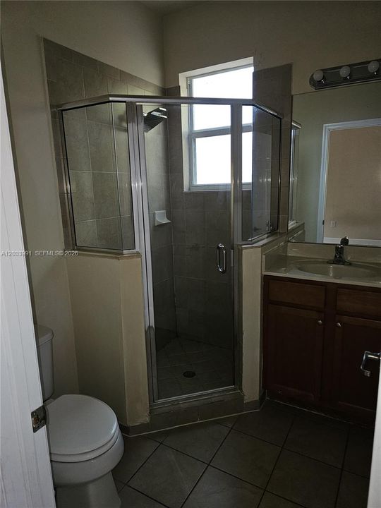 For Rent: $1,700 (1 beds, 1 baths, 2312 Square Feet)