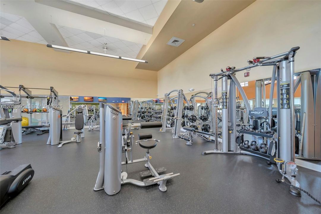 For Rent: $3,300 (2 beds, 2 baths, 1216 Square Feet)