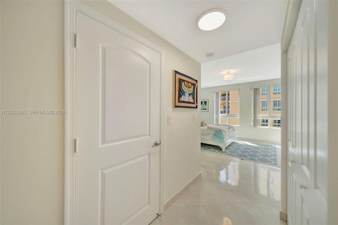 For Rent: $3,300 (2 beds, 2 baths, 1216 Square Feet)