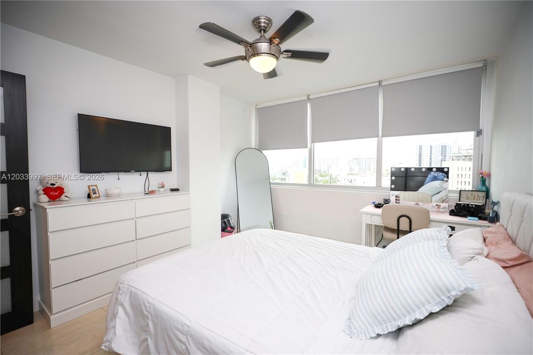 For Sale: $675,000 (2 beds, 2 baths, 1455 Square Feet)