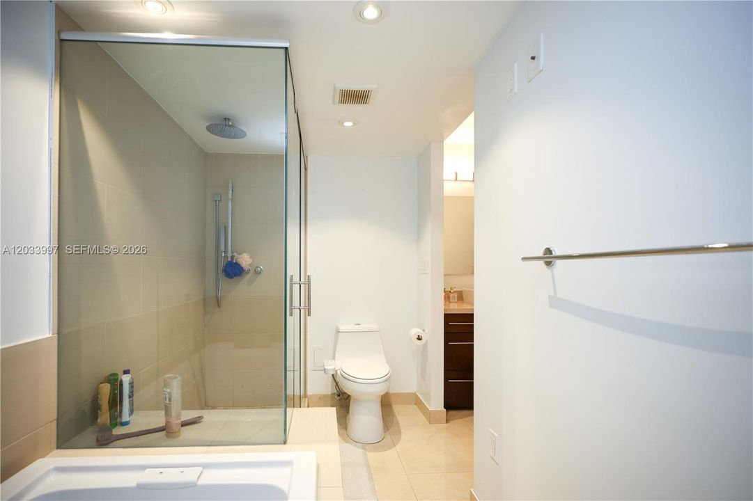 For Sale: $675,000 (2 beds, 2 baths, 1455 Square Feet)