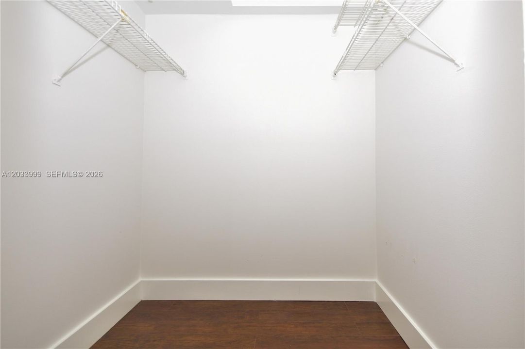 Master Suite 2Walking Closet