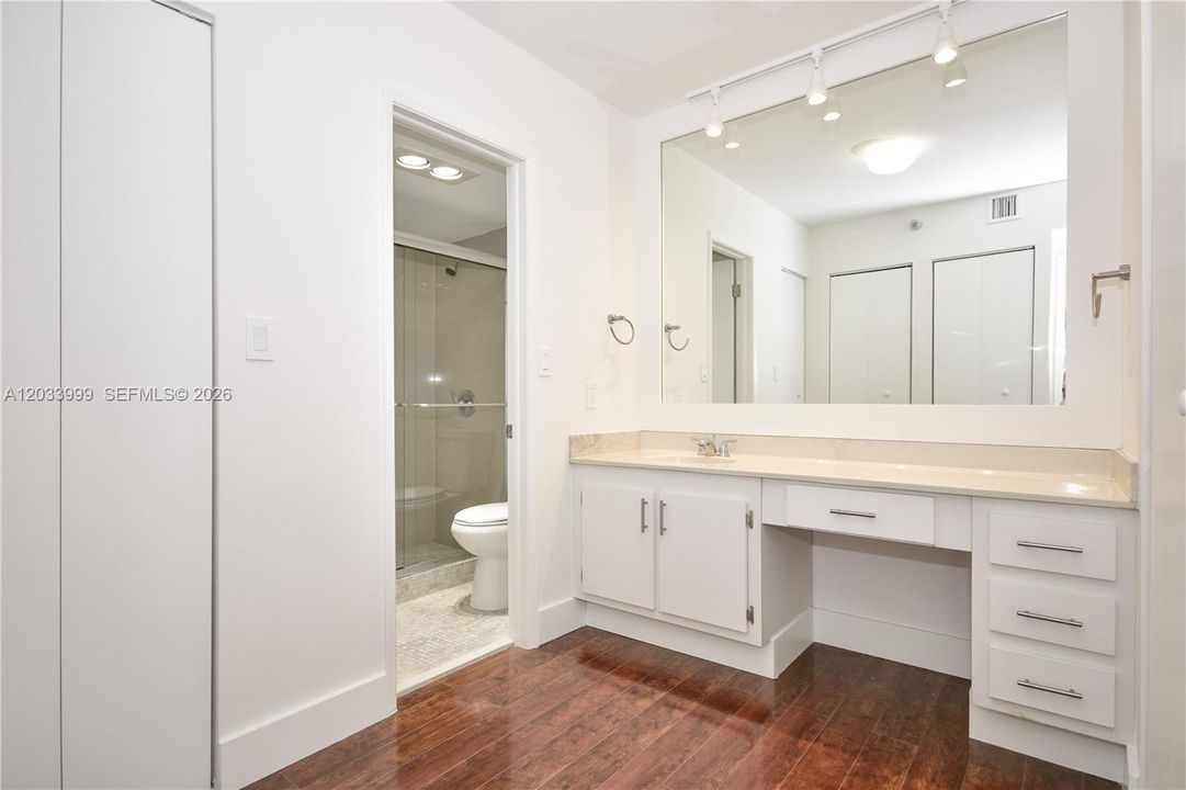 Master Suite 2Dressing Room
