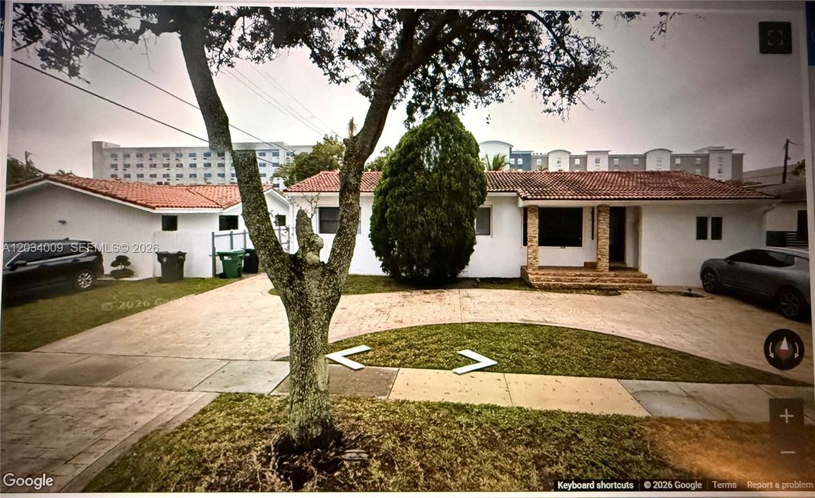 For Rent: $1,700 (1 beds, 1 baths, 1685 Square Feet)