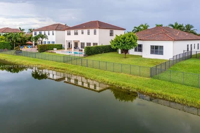 For Sale: $1,300,000 (4 beds, 3 baths, 3076 Square Feet)