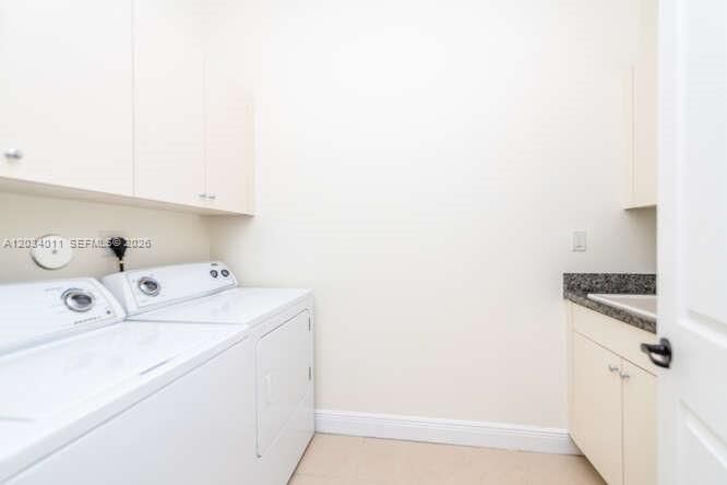 For Sale: $1,300,000 (4 beds, 3 baths, 3076 Square Feet)