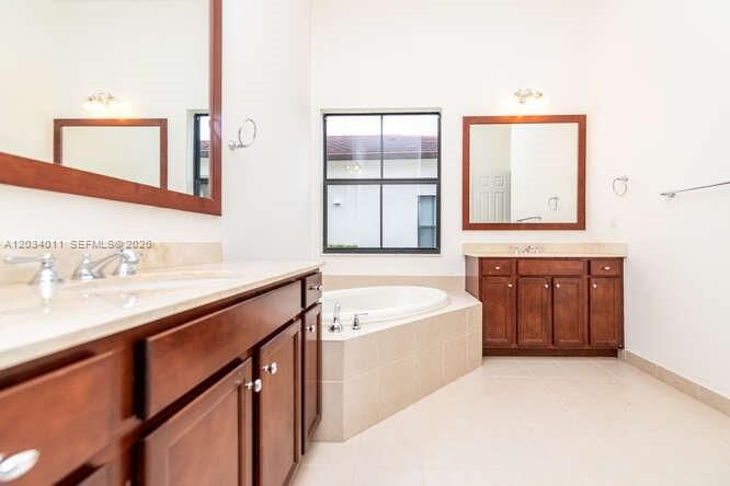 For Sale: $1,300,000 (4 beds, 3 baths, 3076 Square Feet)