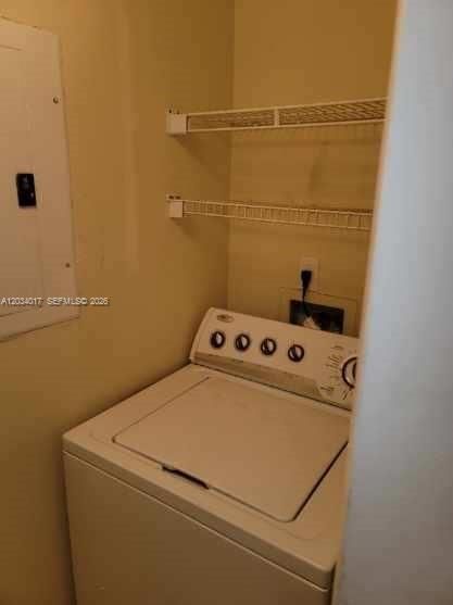 For Rent: $2,300 (3 beds, 2 baths, 0 Square Feet)