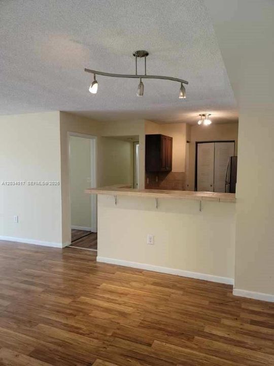 For Rent: $2,300 (3 beds, 2 baths, 0 Square Feet)
