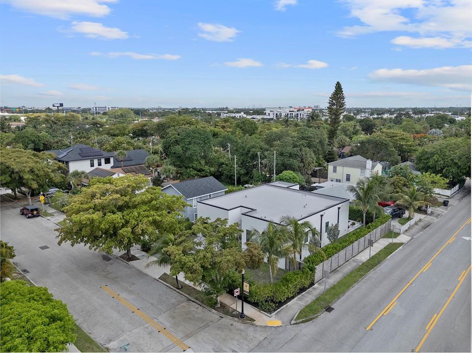 901 Upland Rd - 011