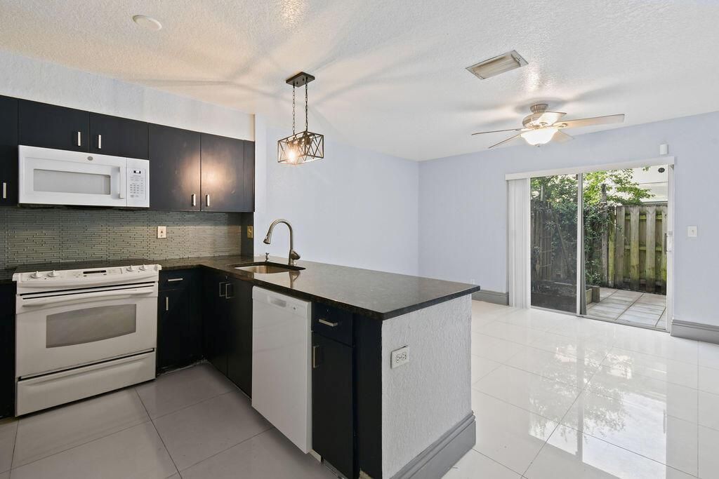 Kitchen to Family Room
