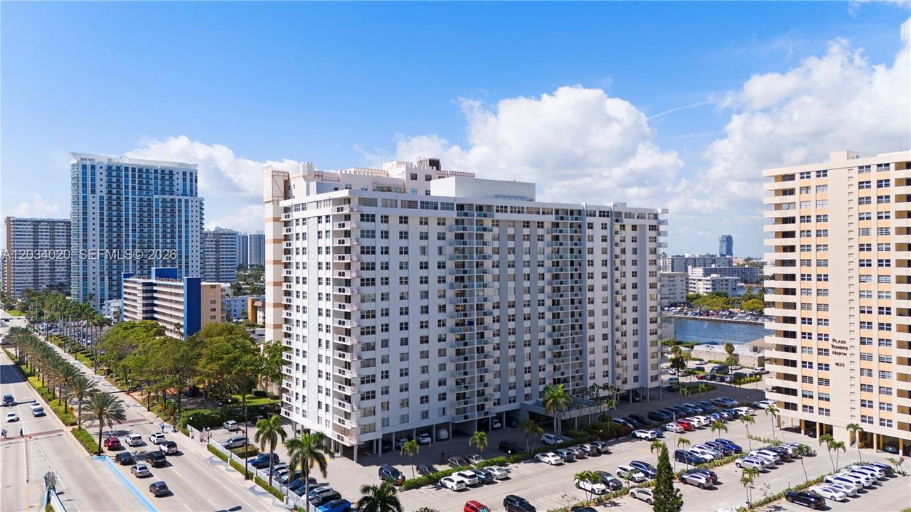 For Sale: $350,000 (2 beds, 2 baths, 1200 Square Feet)