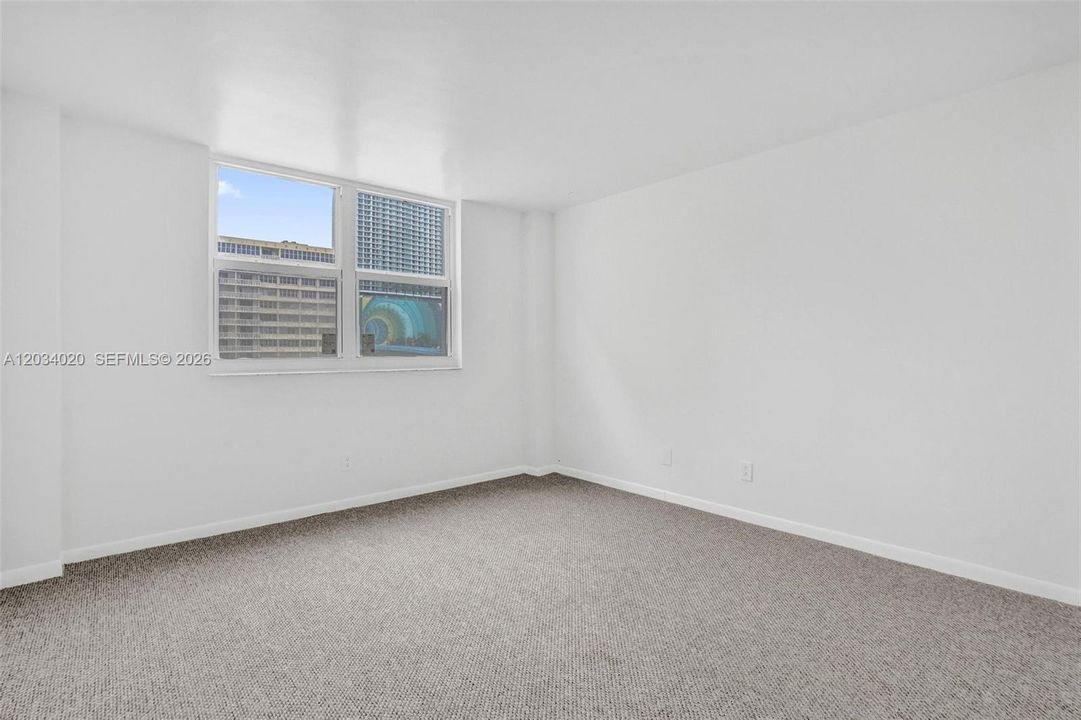 For Sale: $350,000 (2 beds, 2 baths, 1200 Square Feet)