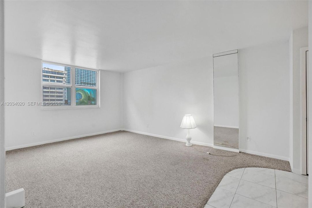 For Sale: $350,000 (2 beds, 2 baths, 1200 Square Feet)