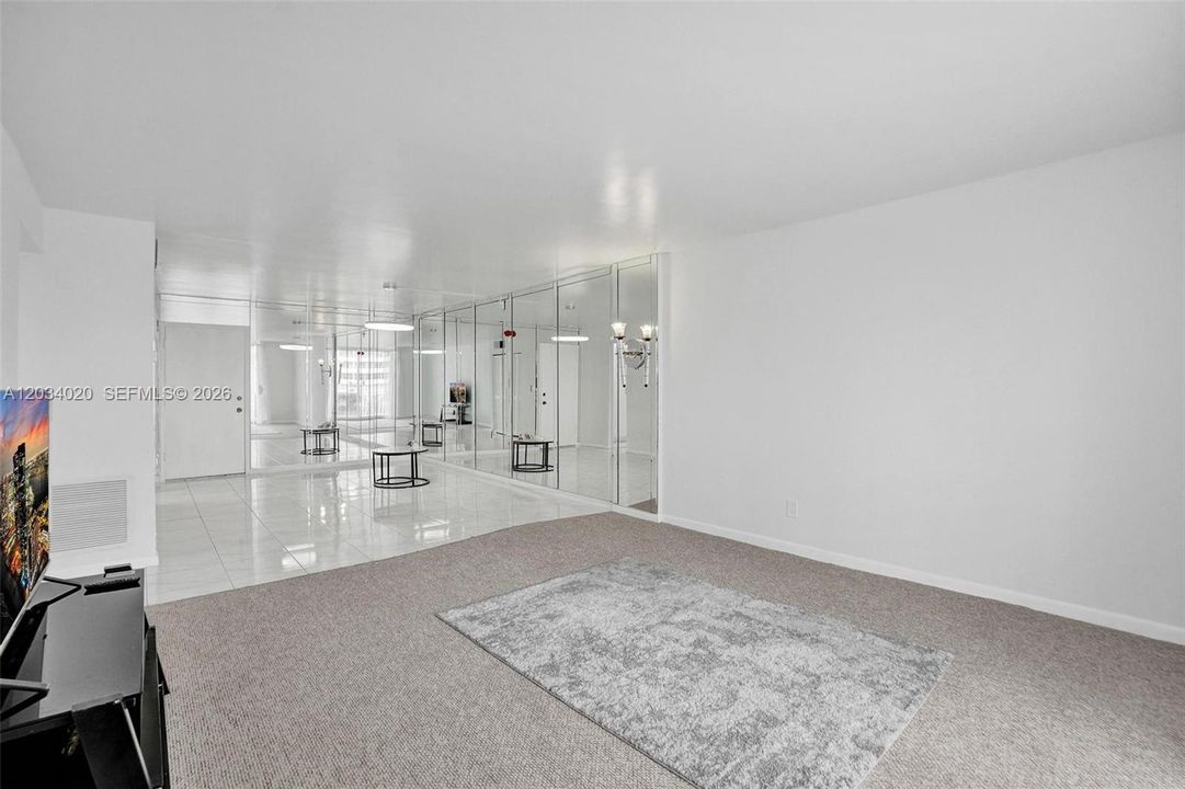 For Sale: $350,000 (2 beds, 2 baths, 1200 Square Feet)