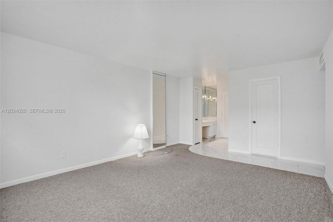 For Sale: $350,000 (2 beds, 2 baths, 1200 Square Feet)
