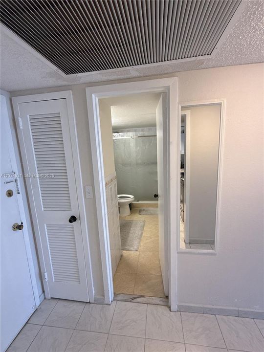 For Sale: $360,000 (1 beds, 1 baths, 736 Square Feet)
