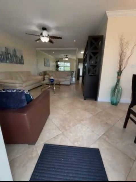 For Sale: $285,000 (2 beds, 1 baths, 1000 Square Feet)