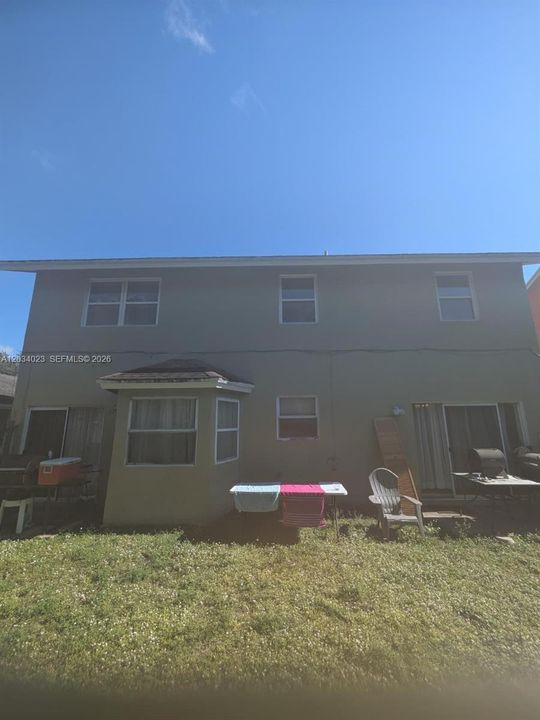 For Sale: $499,000 (4 beds, 2 baths, 2114 Square Feet)