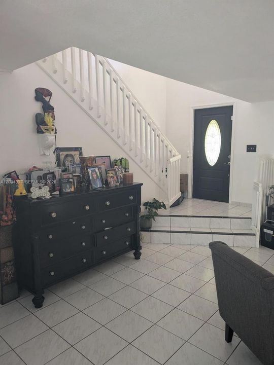 For Sale: $499,000 (4 beds, 2 baths, 2114 Square Feet)