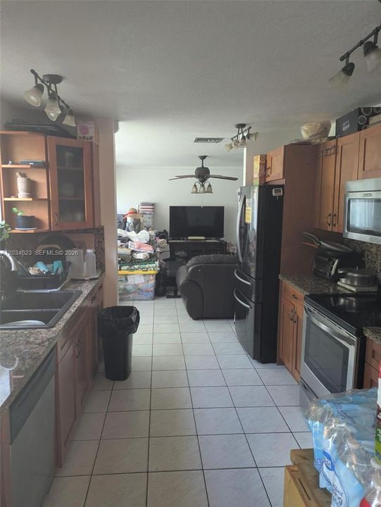 For Sale: $499,000 (4 beds, 2 baths, 2114 Square Feet)