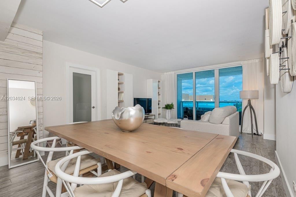 For Rent: $11,900 (2 beds, 2 baths, 1180 Square Feet)