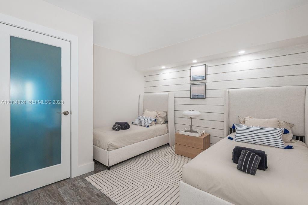 For Rent: $11,900 (2 beds, 2 baths, 1180 Square Feet)