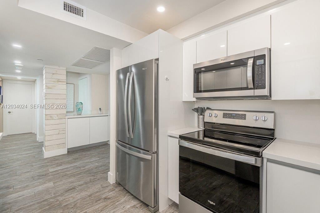 For Rent: $11,900 (2 beds, 2 baths, 1180 Square Feet)