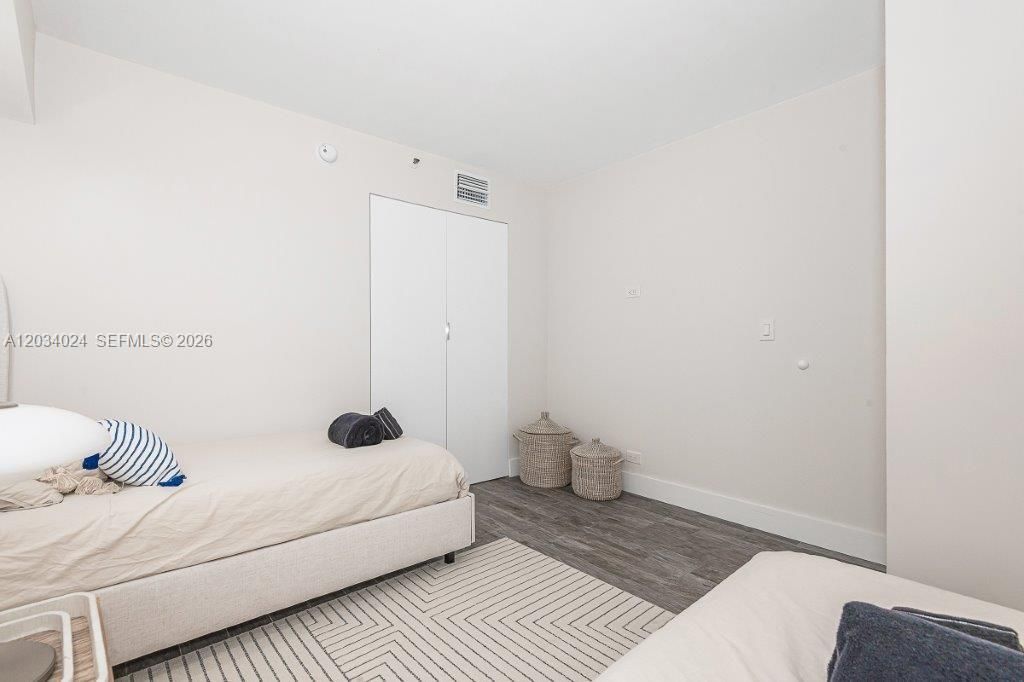 For Rent: $11,900 (2 beds, 2 baths, 1180 Square Feet)