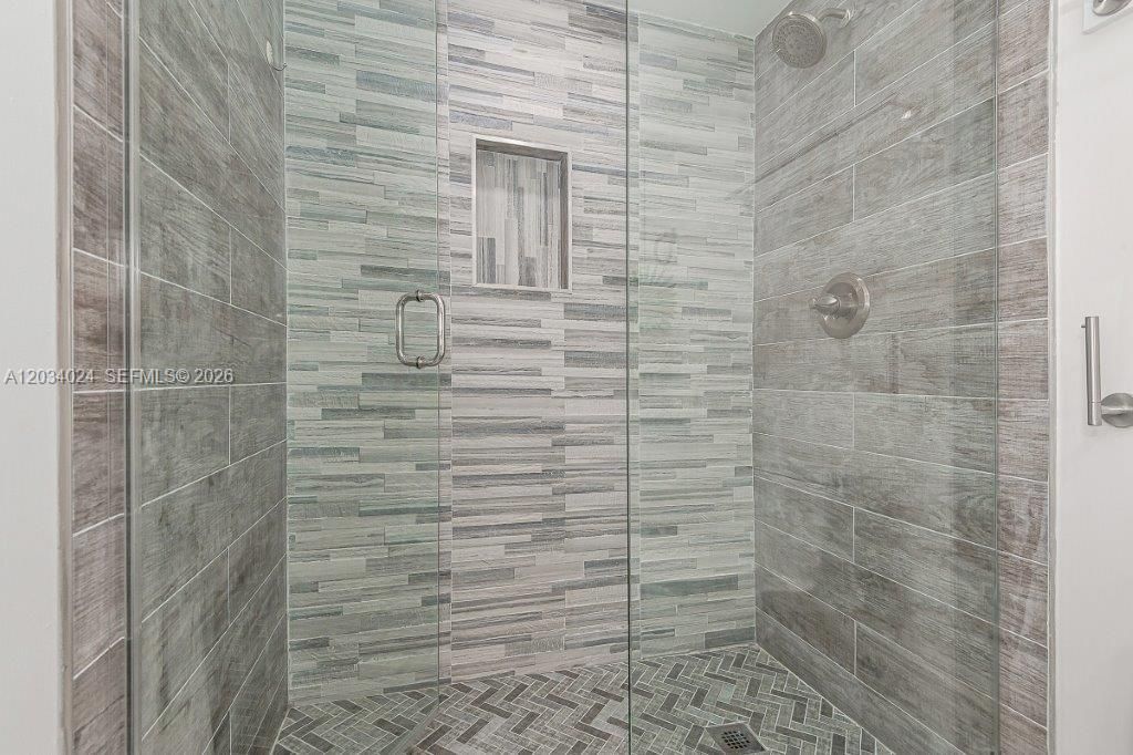 For Rent: $11,900 (2 beds, 2 baths, 1180 Square Feet)