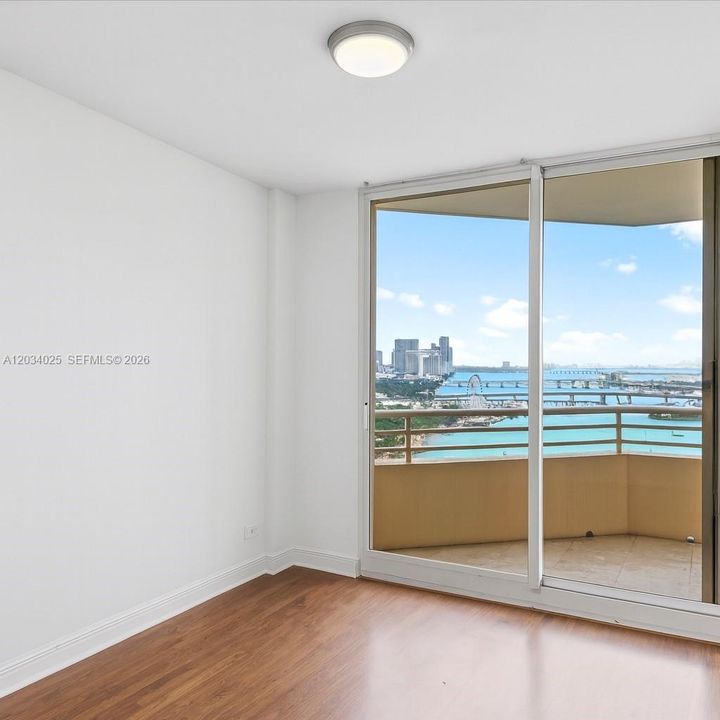 For Rent: $5,000 (2 beds, 2 baths, 1310 Square Feet)