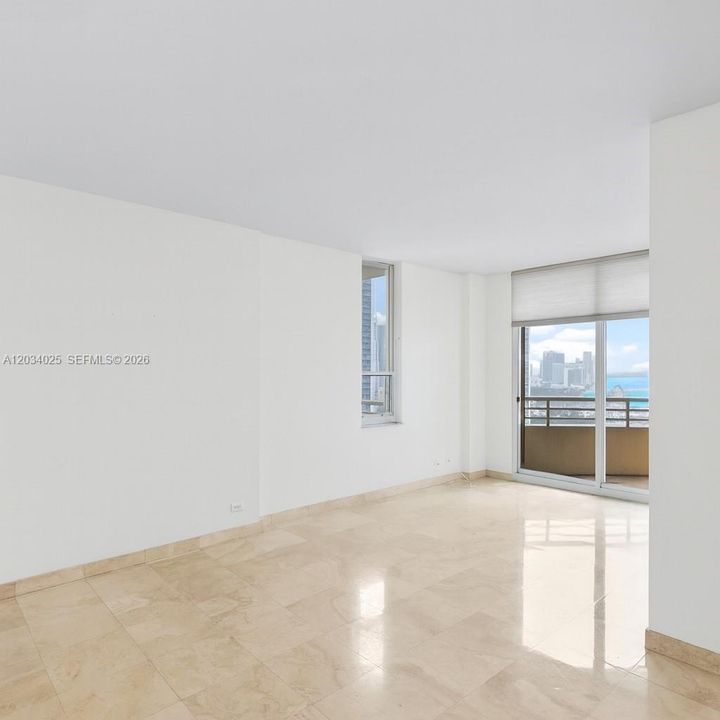 For Rent: $5,000 (2 beds, 2 baths, 1310 Square Feet)