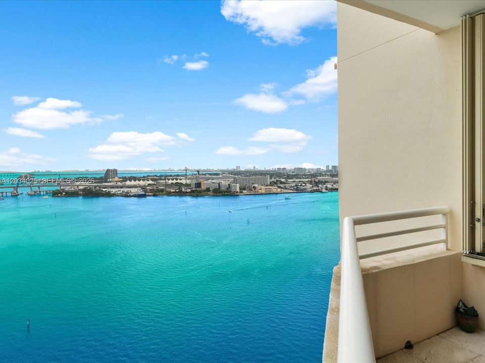 For Rent: $5,000 (2 beds, 2 baths, 1310 Square Feet)