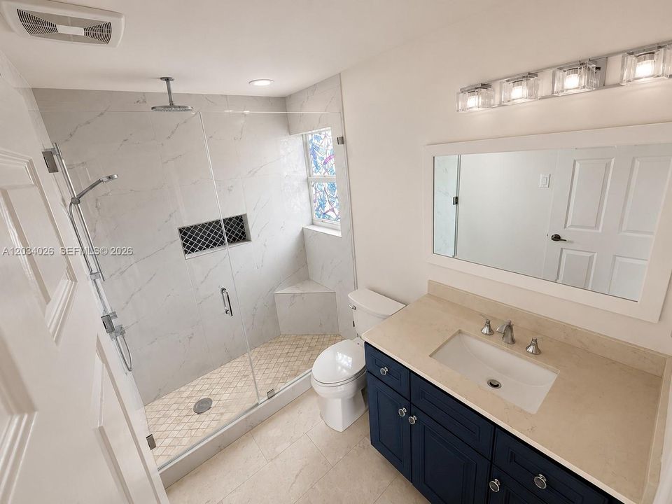 En Venta: $599,000 (4 camas, 2 baños, 1926 Pies cuadrados)