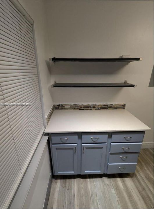 For Sale: $370,000 (3 beds, 2 baths, 1587 Square Feet)