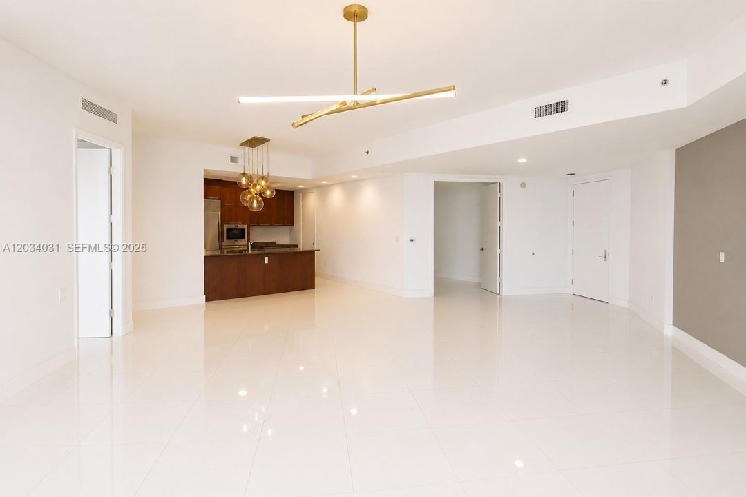 For Sale: $1,365,000 (2 beds, 2 baths, 1847 Square Feet)