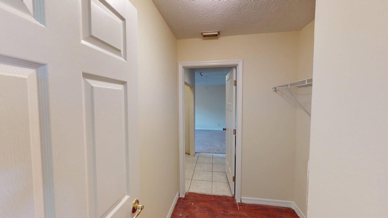 1901-SE-Dock-St-06052026_170458