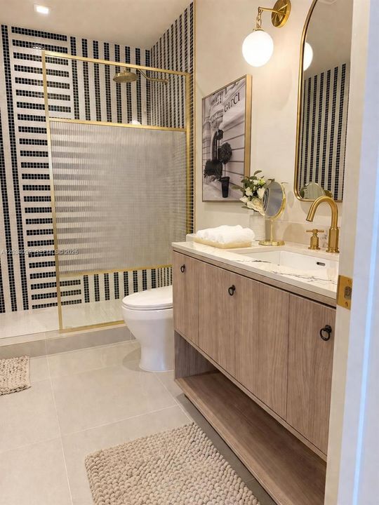 В аренду: $4,700 (1 спален, 1 ванн, 638 Квадратных фут)
