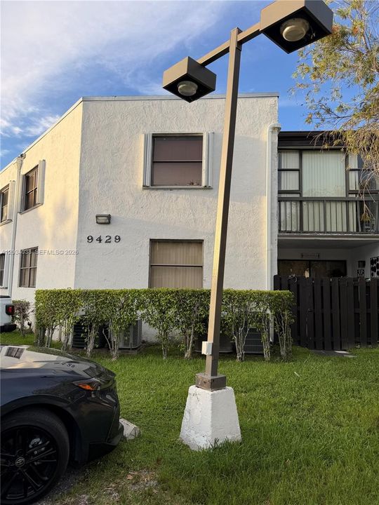 В аренду: $2,450 (2 спален, 2 ванн, 1000 Квадратных фут)