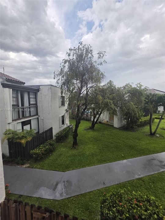 В аренду: $2,450 (2 спален, 2 ванн, 1000 Квадратных фут)