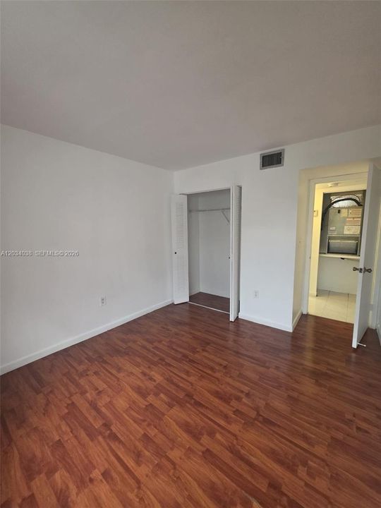 В аренду: $2,450 (2 спален, 2 ванн, 1000 Квадратных фут)