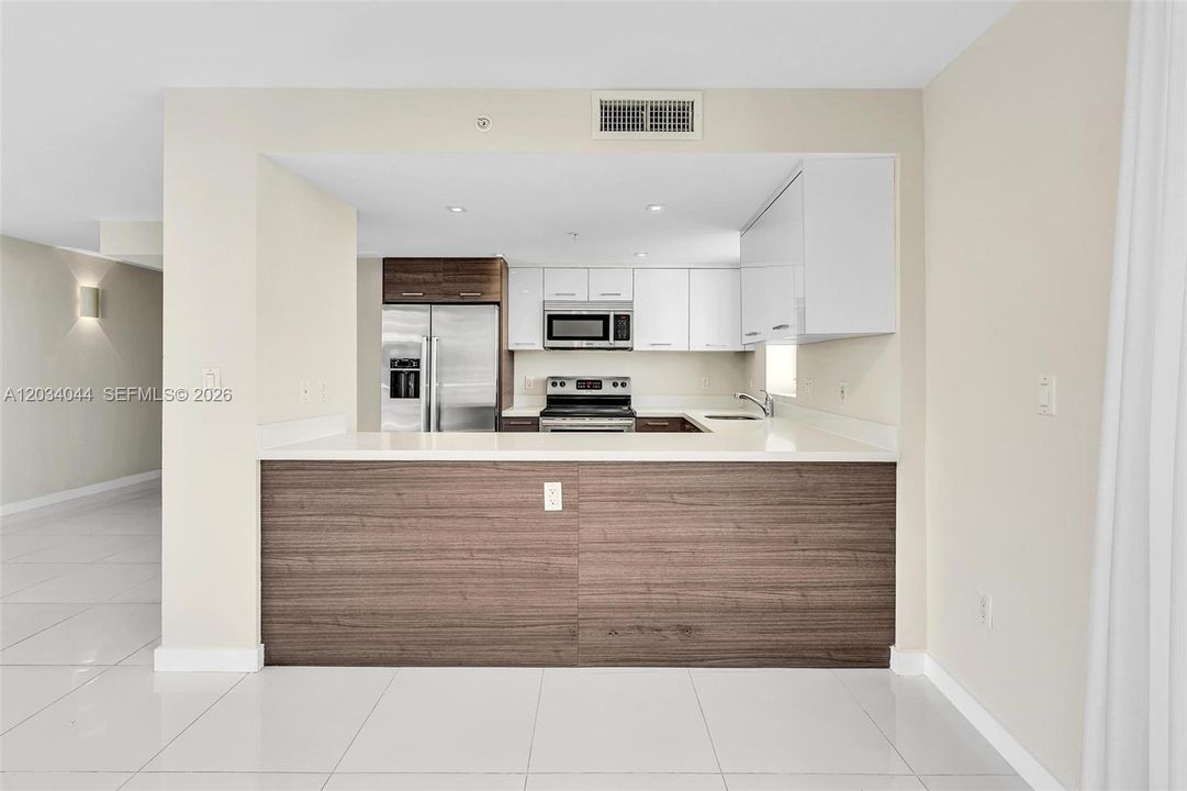 For Rent: $7,000 (2 beds, 2 baths, 1150 Square Feet)